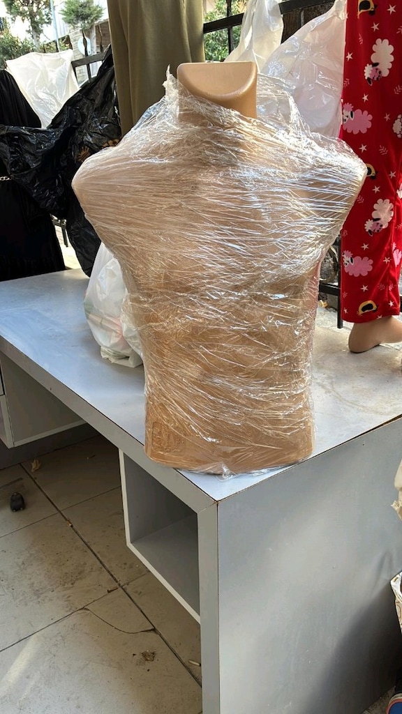 komple mağaza rafları mankenler sepetler satılık - 16