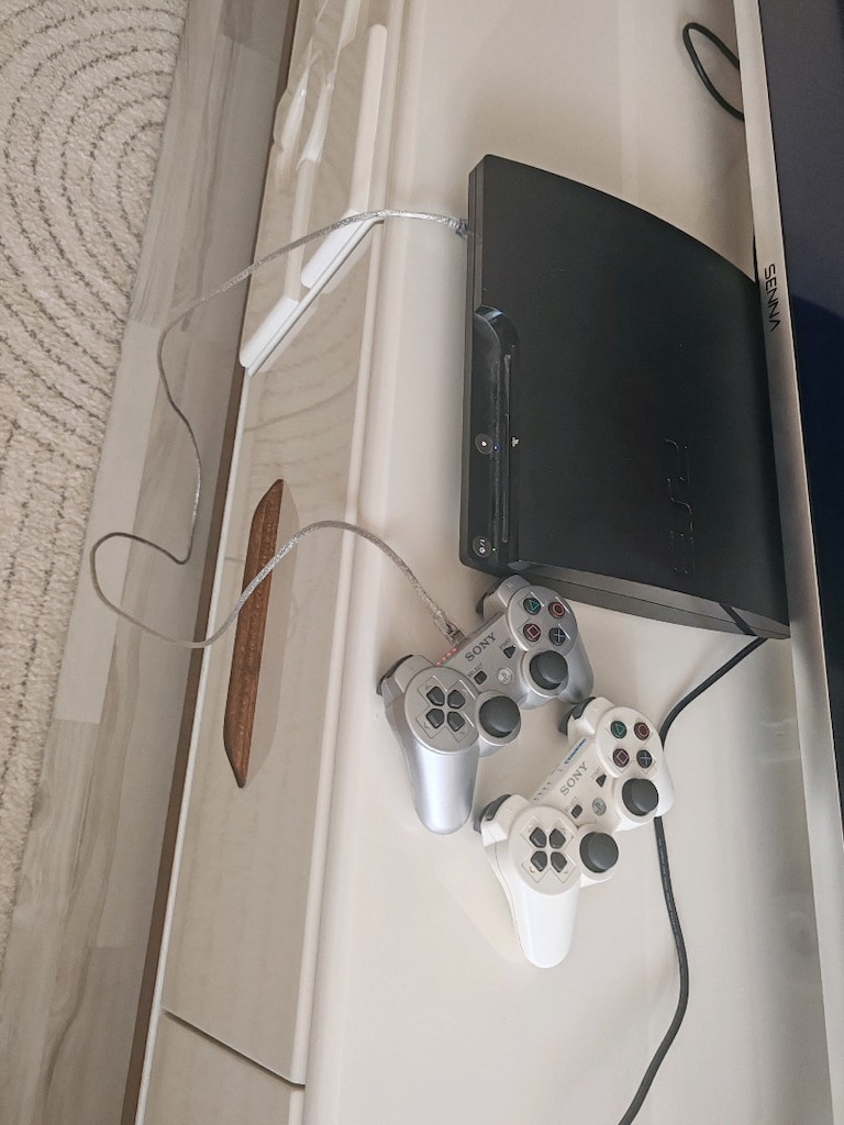 PS3 slim kasa 30/35 oyun var