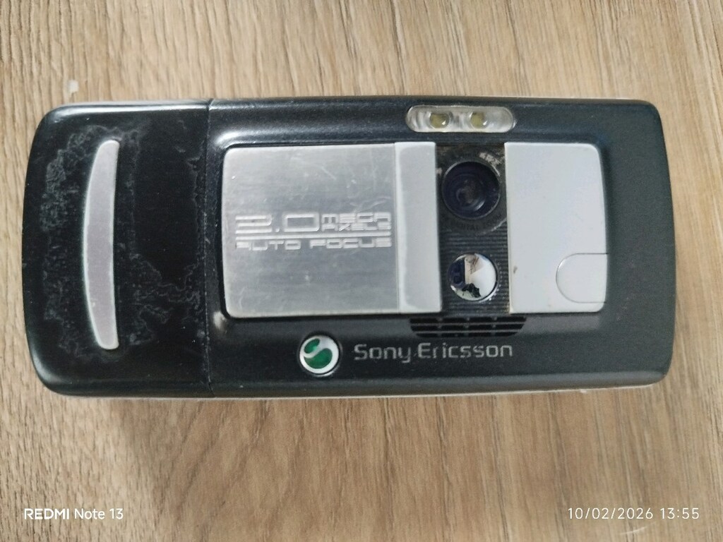 sony ericsson K750i - 2