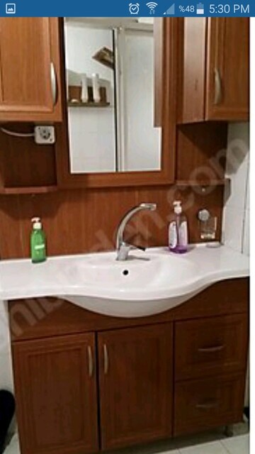 lavabolu banyo dolabı