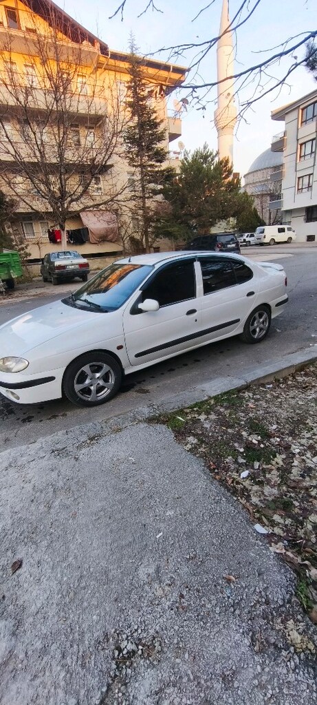 Renault Megane 1 - 2