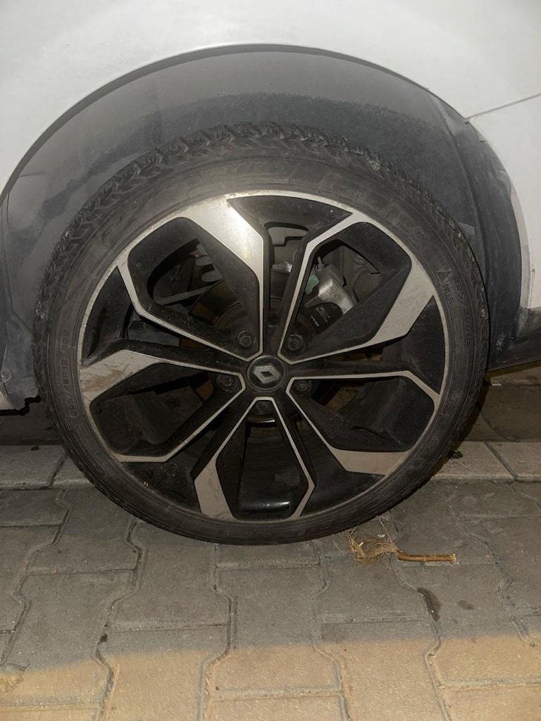18 JANT MEGANE 4 LASTİKLERLE - 4