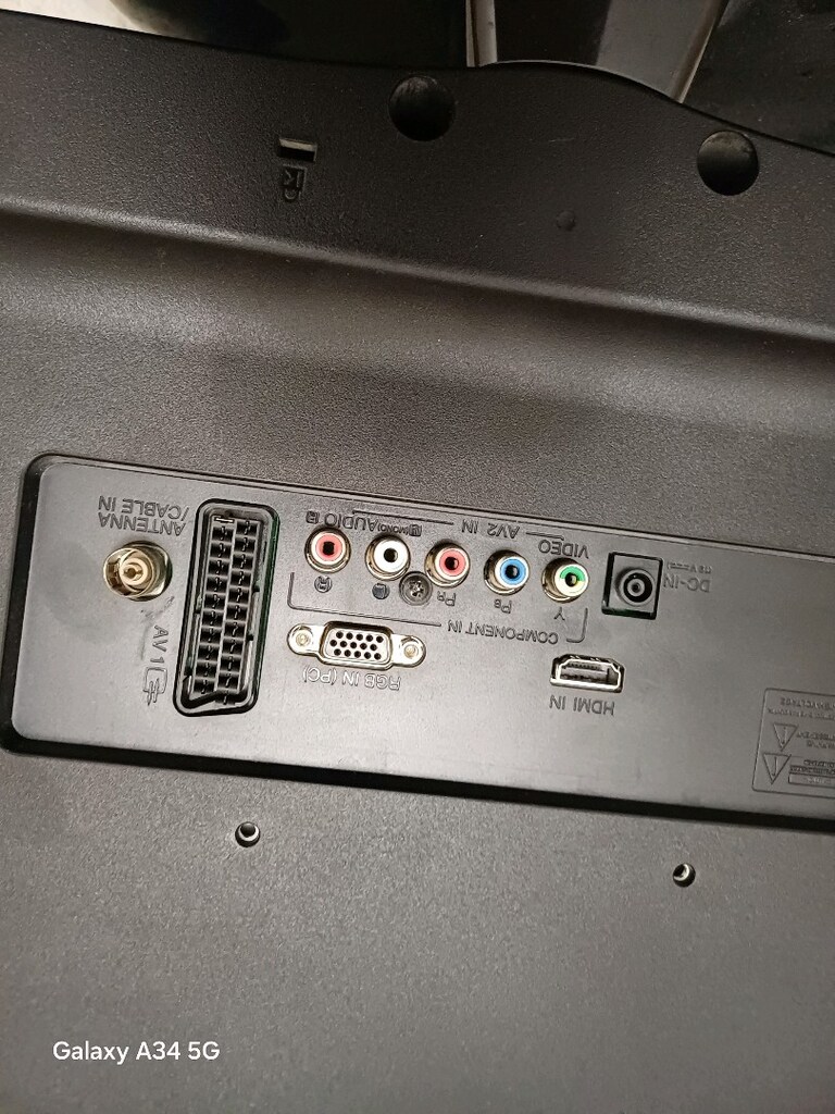 lg 28mt45d ekranı kırık lg tv - 2