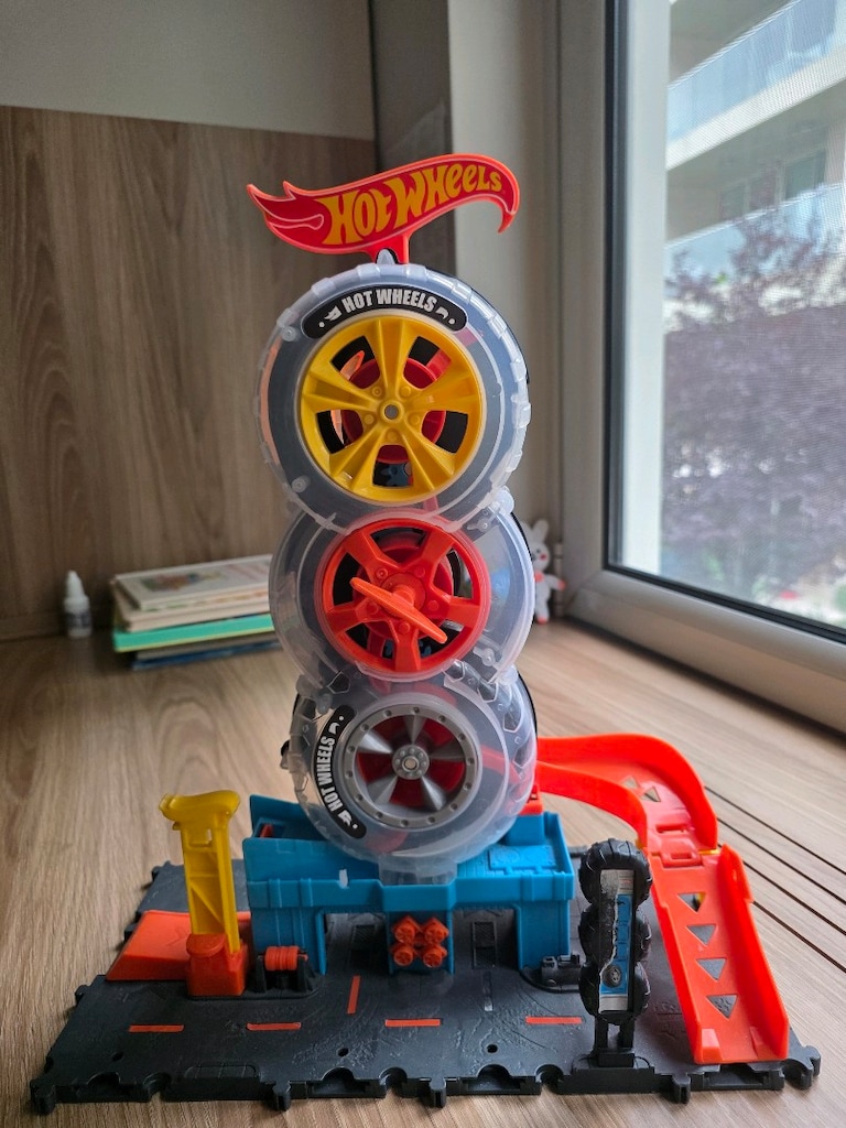 HOTWHEELS GARAJ - 3