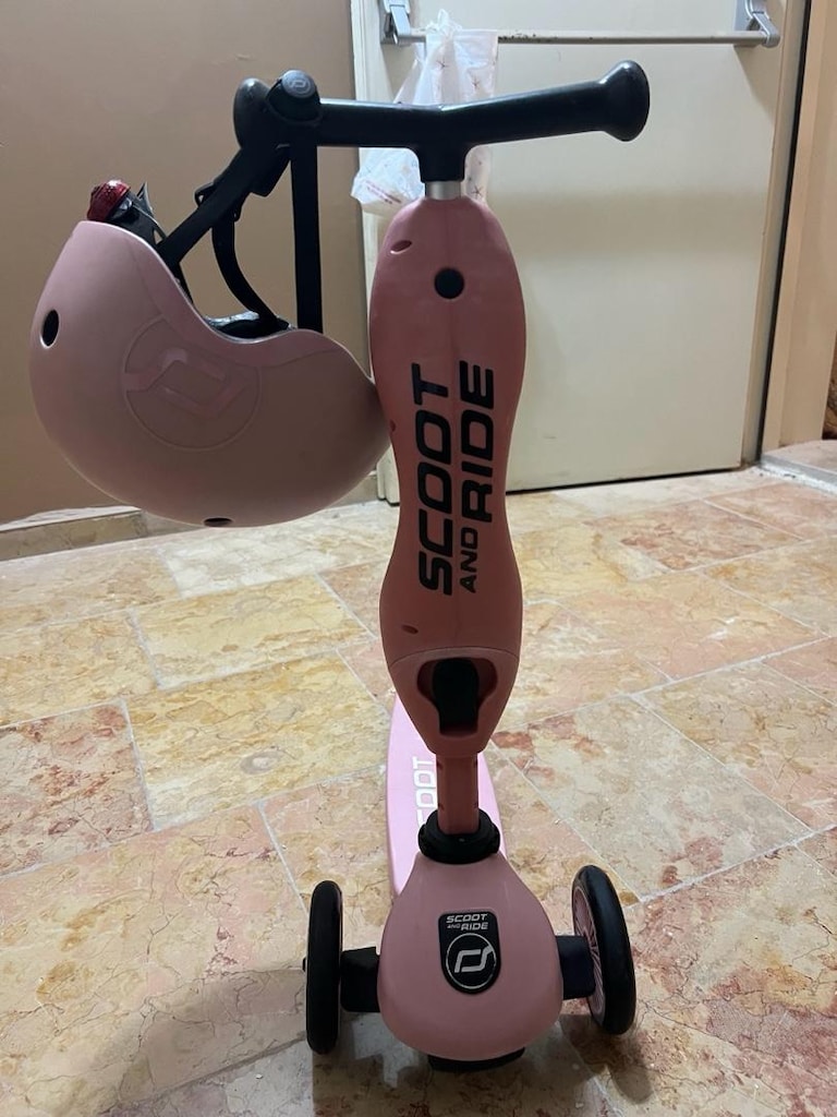 Scoot and Ride oturaklı scooter ve kaskı - 2