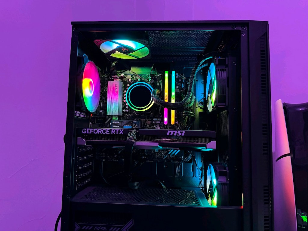 Yayıncıya, Render'cıya Özel Canavar Set: R9 7900X + RTX 5060 Ti + PS5 - 11