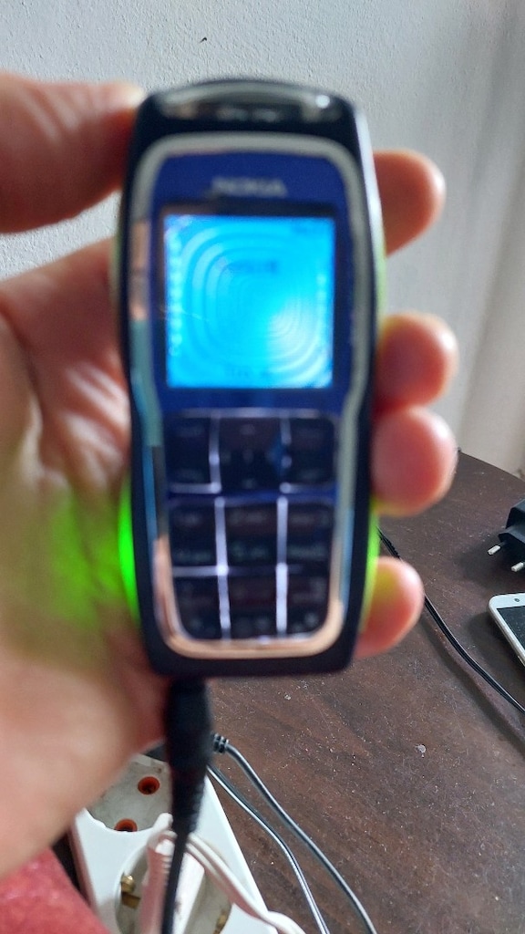 NOKİA 3220 EFSANE RENKLİ EKRANLI VE IŞIKLI TELEFON - 13