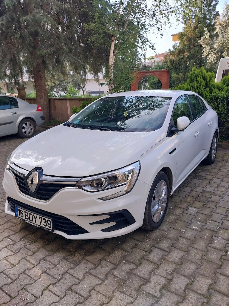 Renault Megan 4 1.3 tce otomatik benzinli - 13