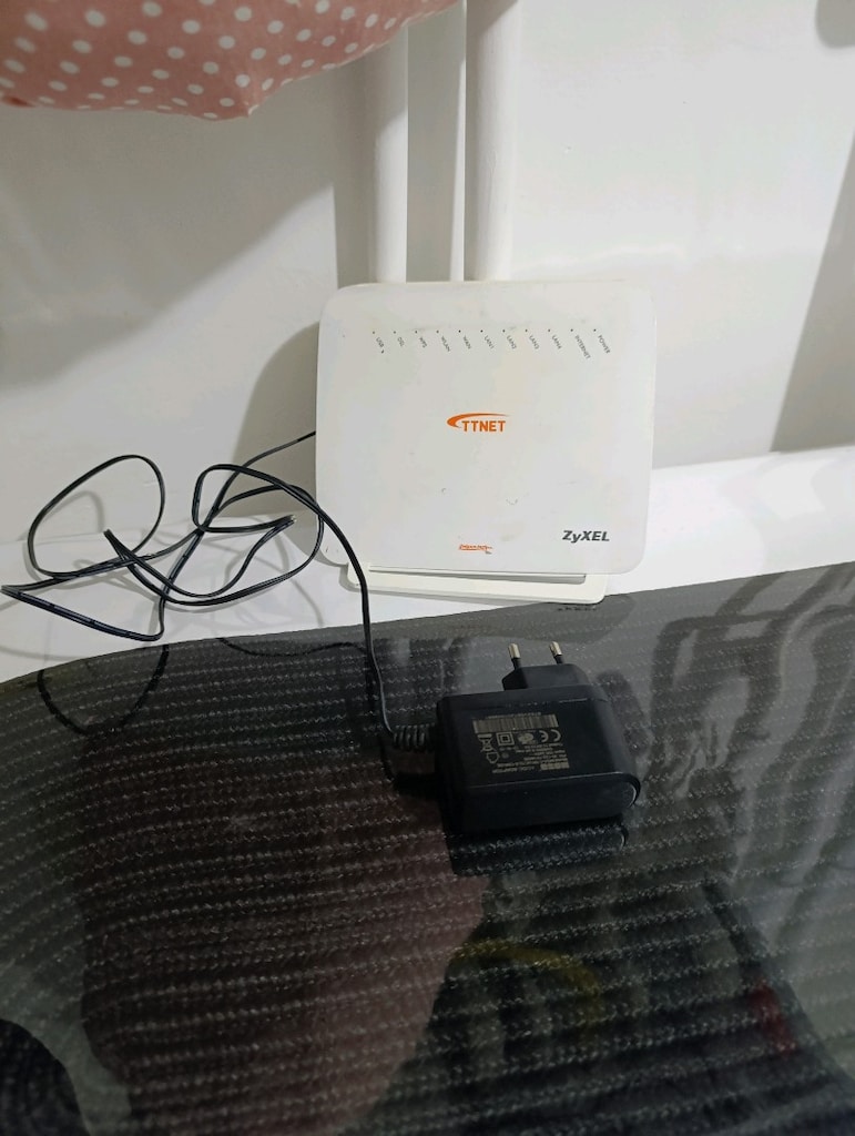 Temiz Çalışır Durumda ZyXEL VDSL/ADSL Modem + Adaptör - 2
