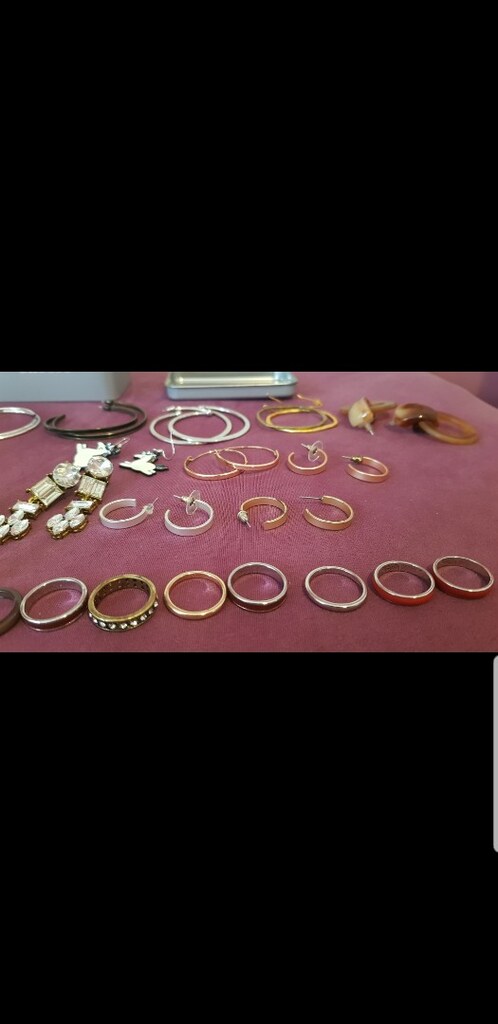 14 çift küpe + 13 adet yüzük toplu fiyat - 10