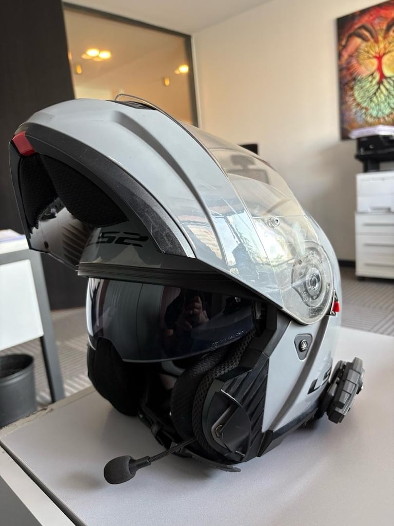Ls 2 strobe çene açılır kask intercomlu