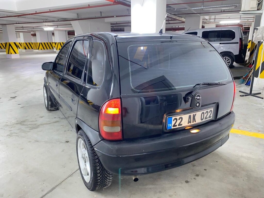 opel corsa 1.4 swing - 9