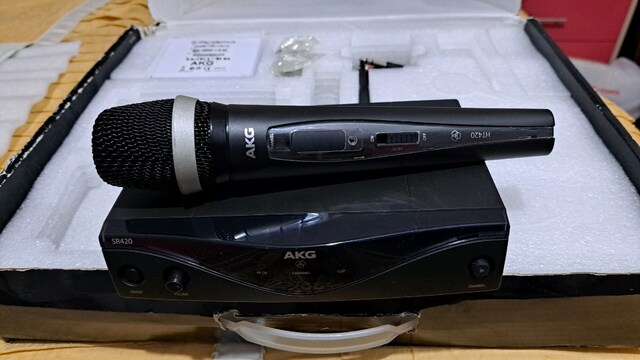 AKG WMS 420 TELSİZ MİKROFON