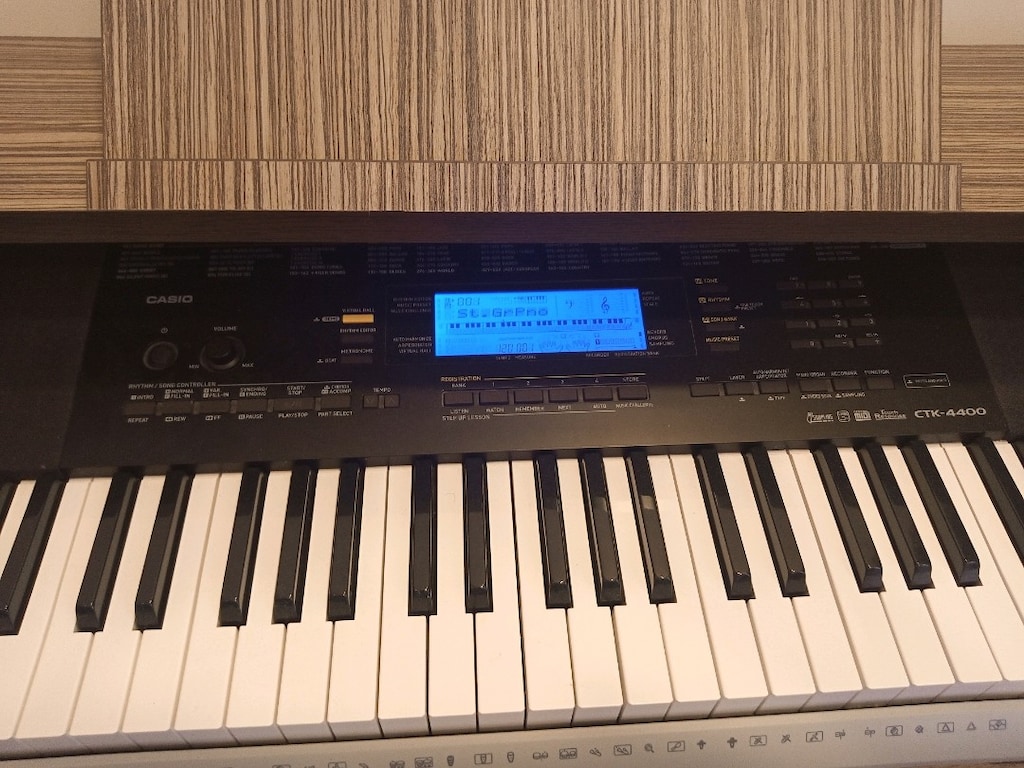hiç kullanılmamış casio CTK-4400 - 7
