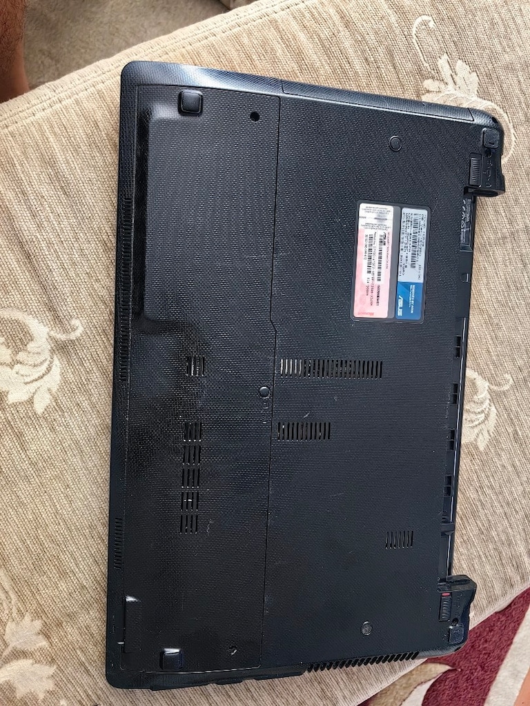 ASUS. MB Ver.: K53SD leptop çalışıyor görüntü yok adaptör pil yok - 4