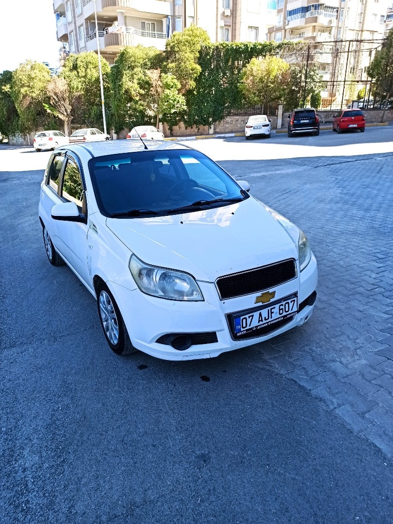 2010 MODEL CHEVROLET AVEO - 10
