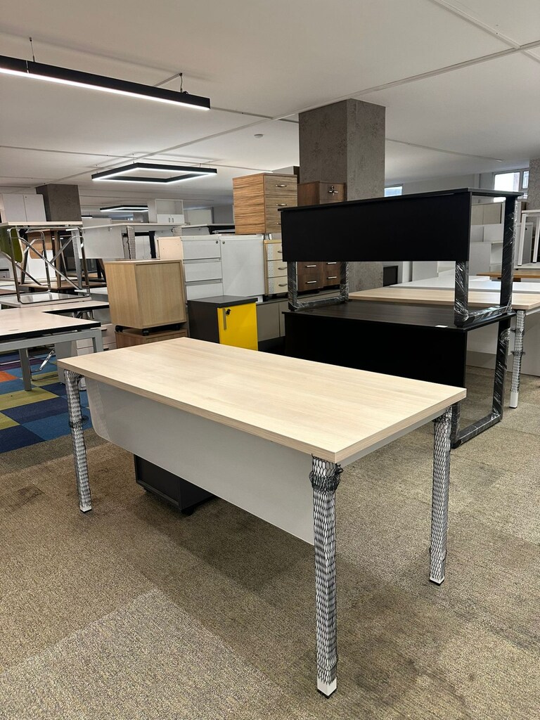 KLAS OFİS ÜSKÜDAR 160x70 MARBELLA KİRAZ KESONLU ÇALIŞMA MASASI - 3