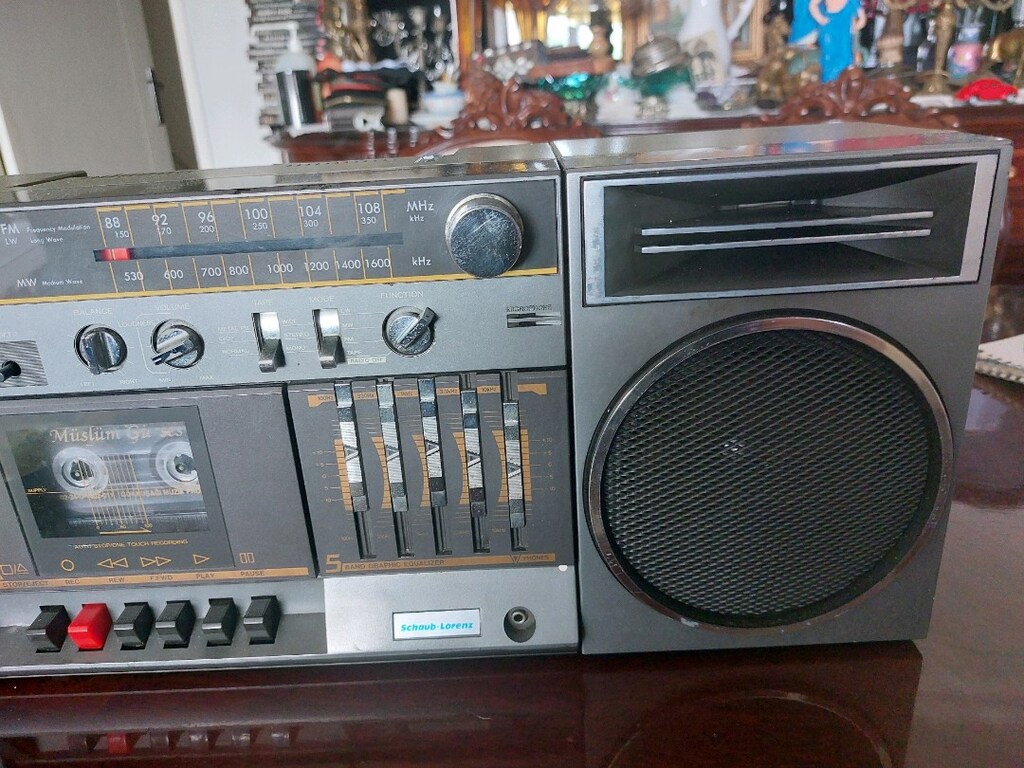 TEYP KASET ÇALAR ÇALIŞIYOR - 4