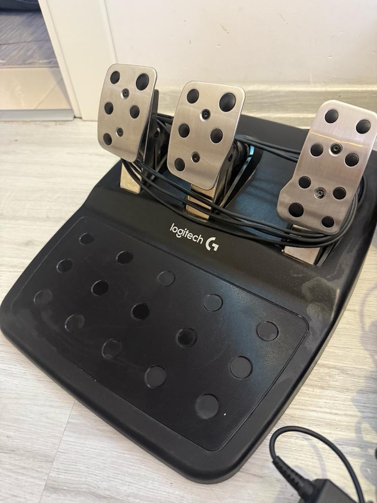 Logitech G29 Direksiyon Seti + Vites | PS4 PS5 PC | Yeni Gibi - 2
