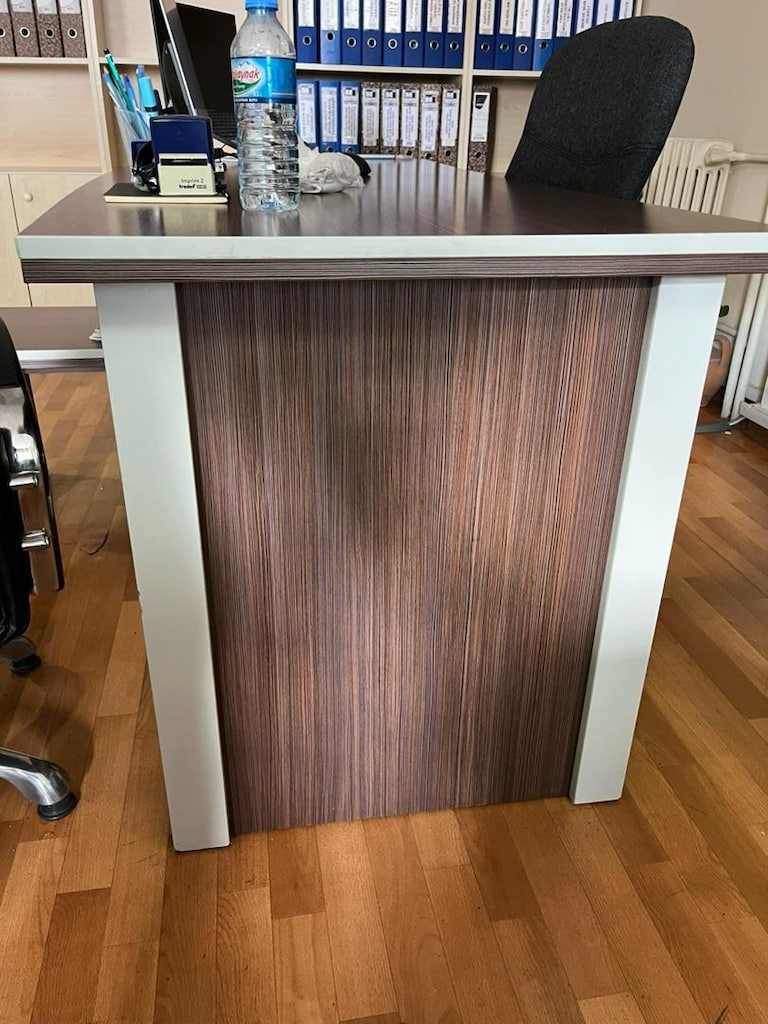 Ahşap Desenli Çalışma Masası - 2
