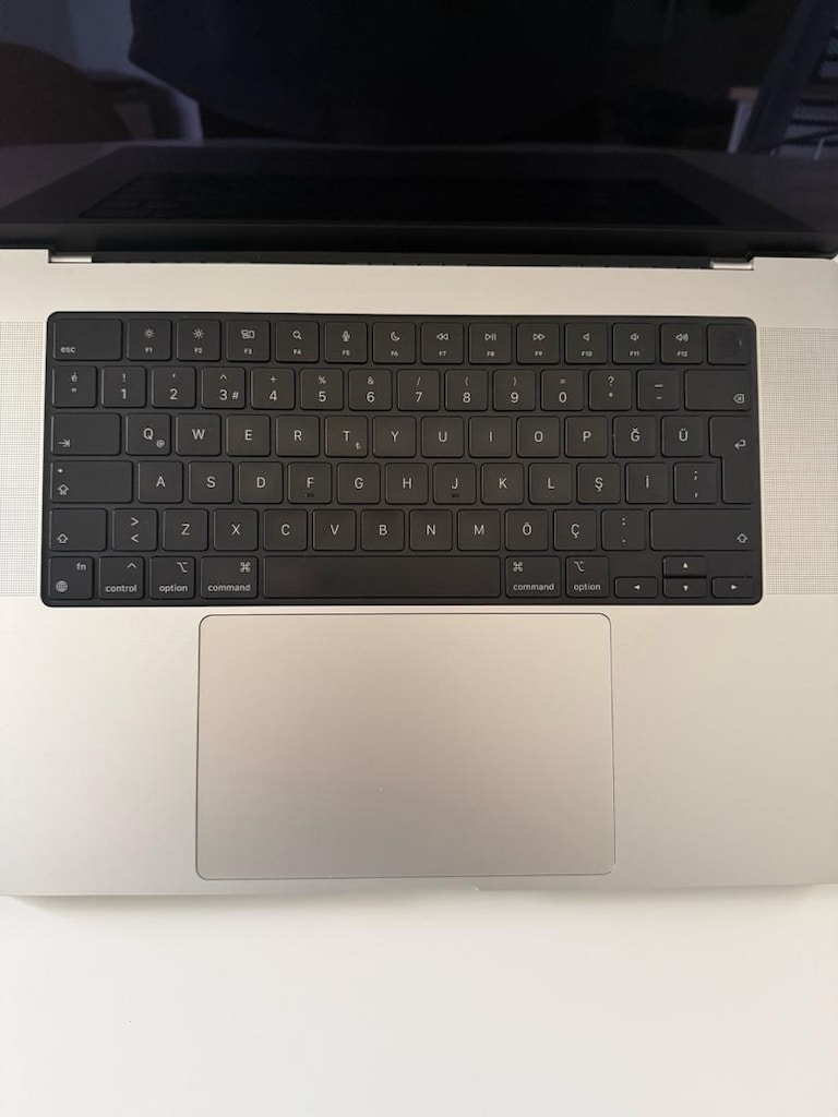MacBook Pro 16" M1 Max 64GB 1TB 32GPU Kutulu Gümüş - 2