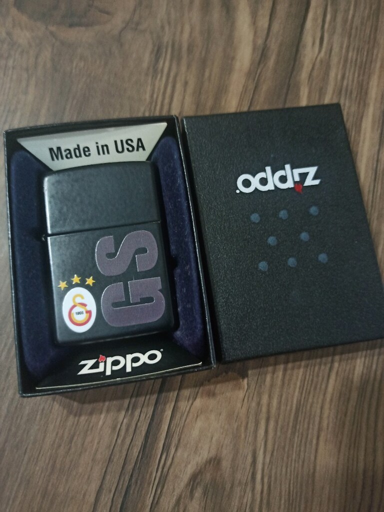 Orjinal KutuluGalatasaray Zippo çakmak- Temiz - Koleksiyonluk - 2