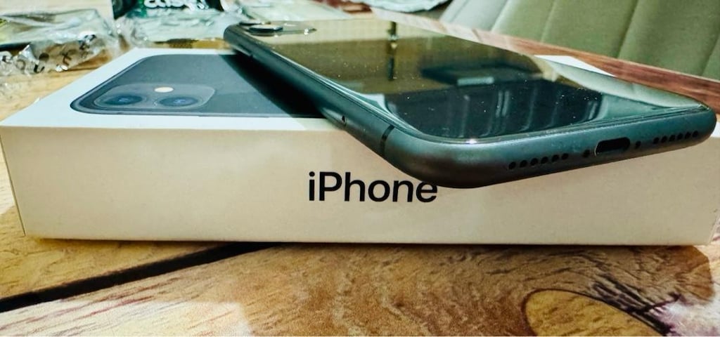 YURTİÇİ NOKTA HATASIZ 128gb IPHONE 11 - 4