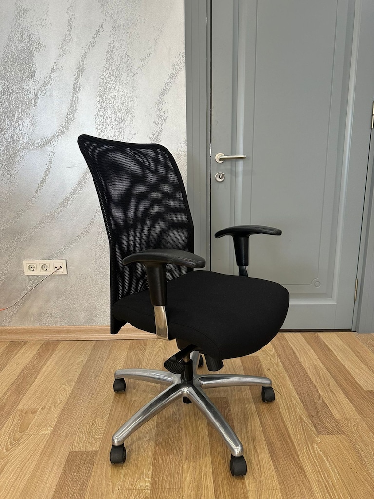 KLAS OFİS ÜSKÜDAR KOÇ MARKA ÇALIŞMA KOLTUĞU İKİNCİ EL - 2