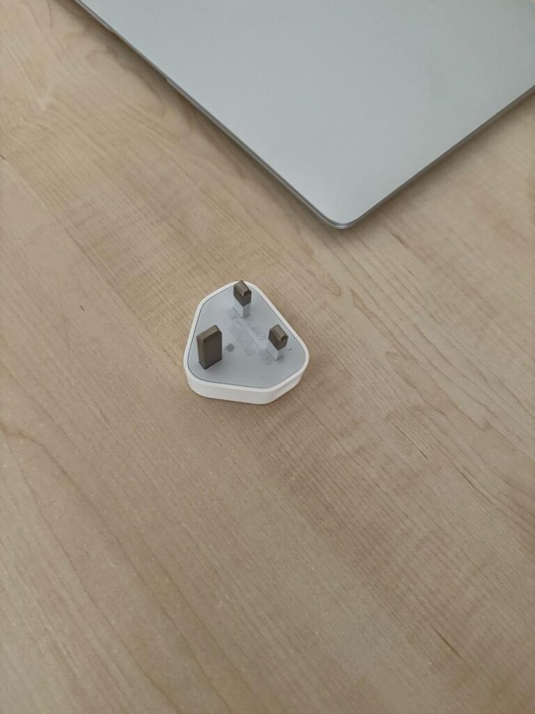 Apple Şarj Aleti - 3