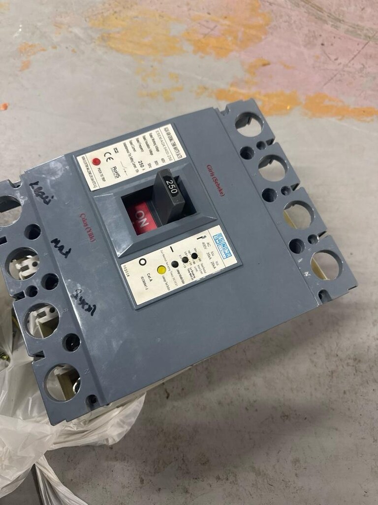 ana salter 250 A - 2
