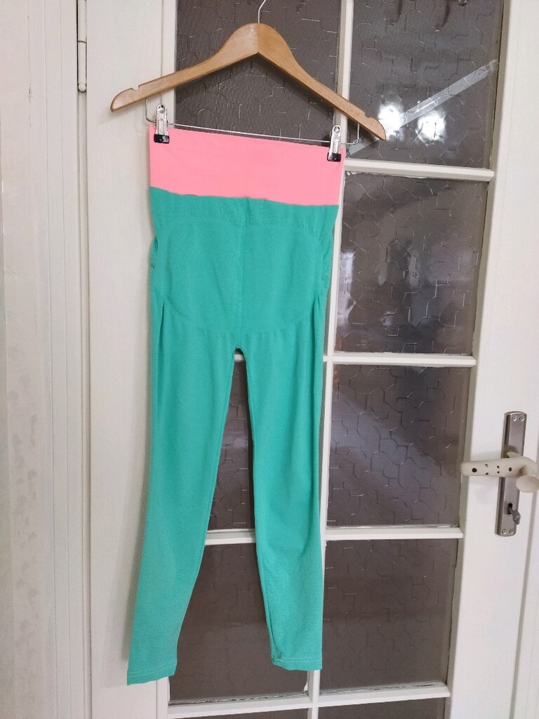 yeşil ve pembe renk spor taytı sıfır ürün