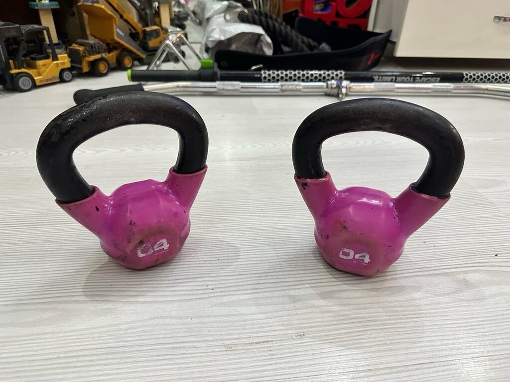 1 x 4 kg Döküm Kettlebell (Girya) - 4