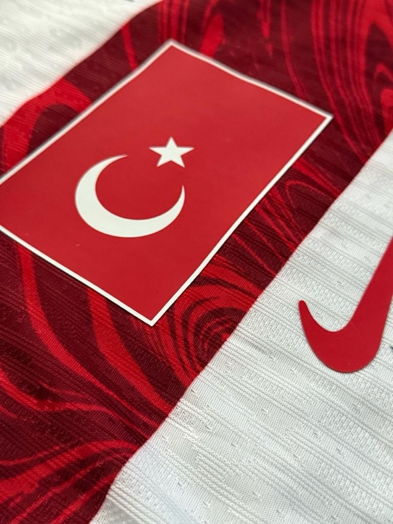 türkiye milli takım imzalı forması futbol beyaz erkek - 2