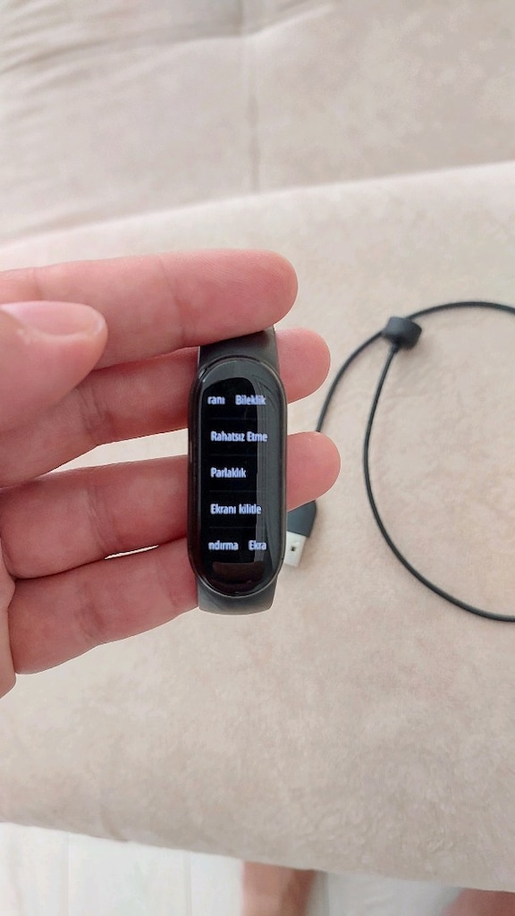 Xiaomi Mi Band 6 - 4