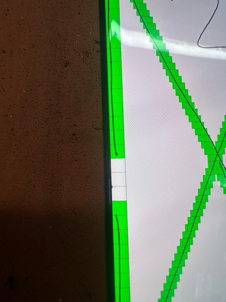 Samsung s8 orijinal ekran kalem ucu leke var - 3