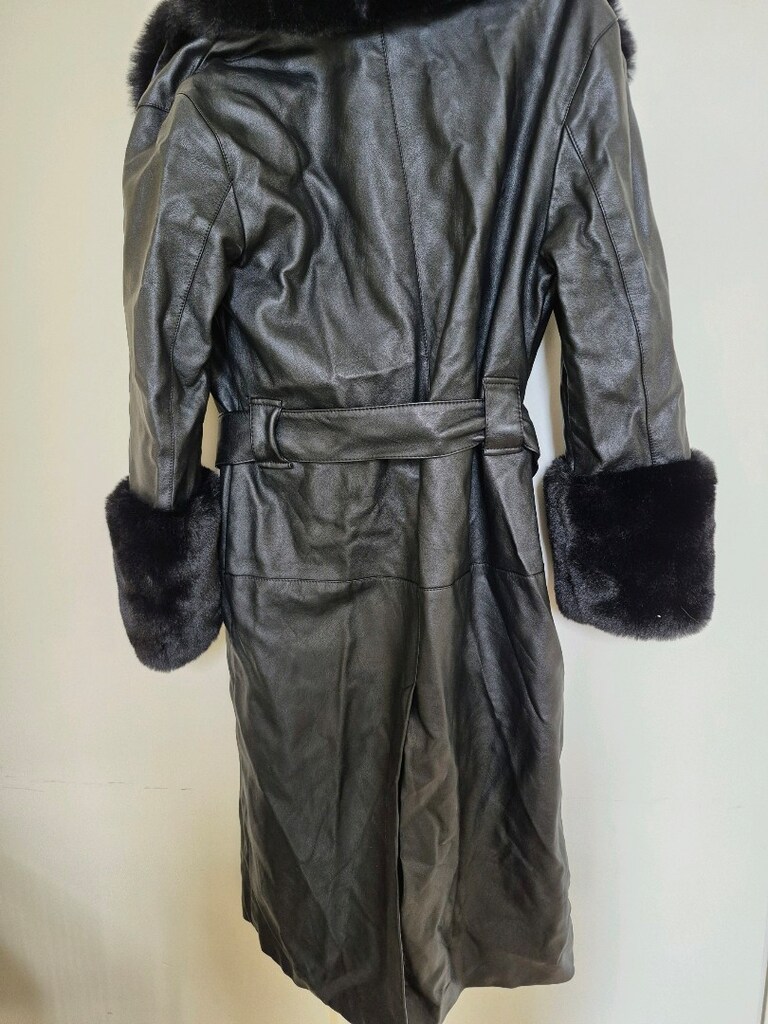 KÜRT GÖRÜNÜMLÜ DERİ KABAN - 3