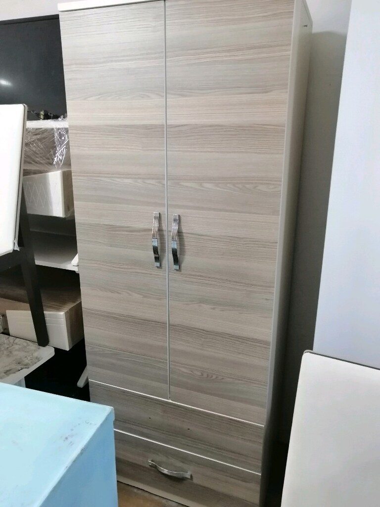 iki kapılı 2 çekmeceli aynı zamanda askılıklı gardırop - 8