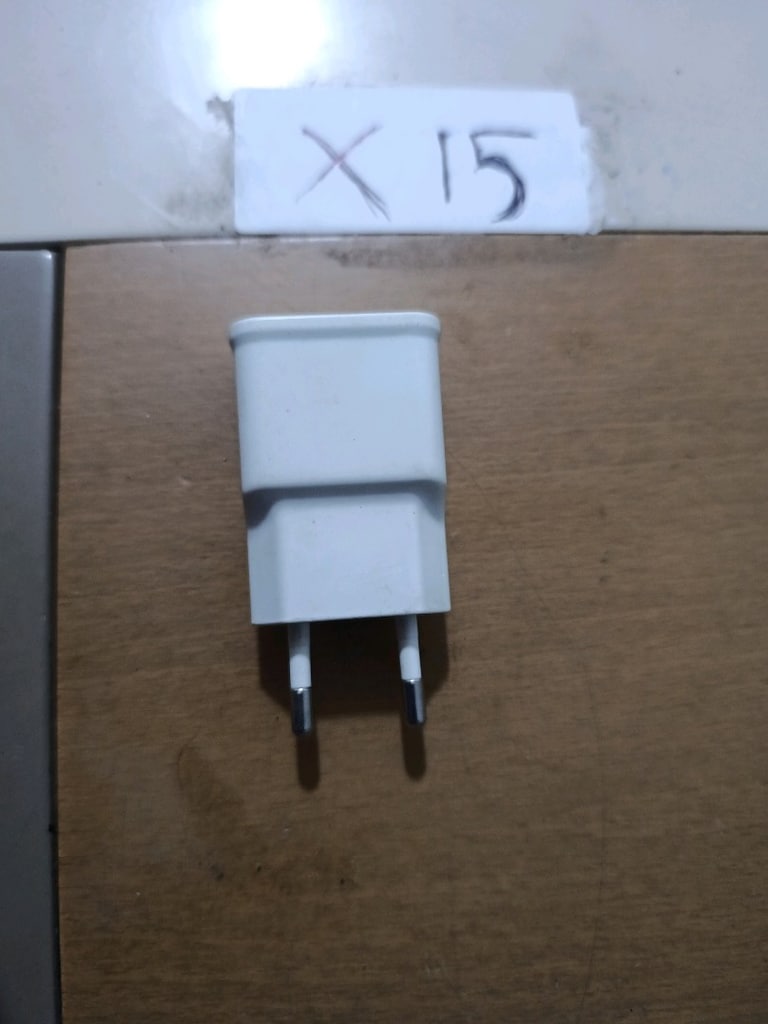 Satılık Temiz Persa PRS-73 Şarj Adaptörü (10.5W)İhtiyaç fazlası olduğu - 2