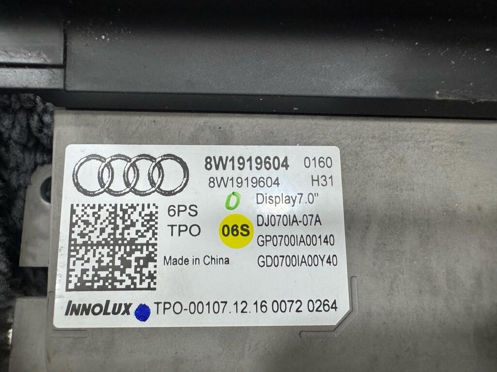 AUDİ A5 2018 MODELDEN ÇIKMA ORİJİNAL EKRAN SIFIR AYARINDA - 7