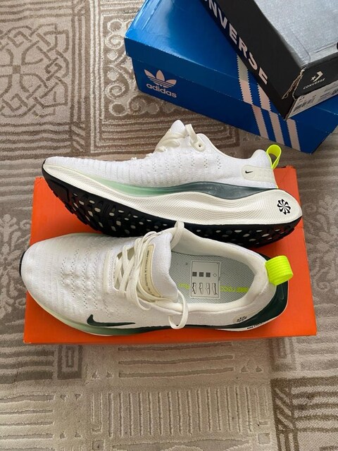 NIKE REACTX INFINITY RUN 4