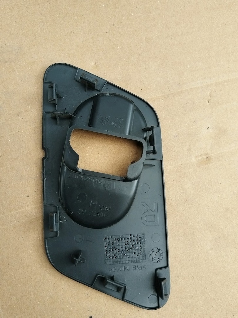 Citroen C5 Aircross bağaj iç yan kapak sağ PEUGEOT 3008 II 2017 2026 - 2