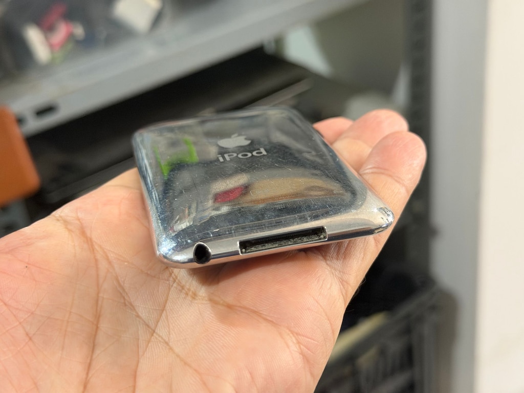 Apple İPod Touch (2.nesil) 8 GB Siyah Mp3 Player - 13