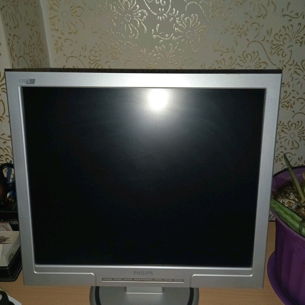LCD BİLGİSAYAR MONİTÖRÜ - 3