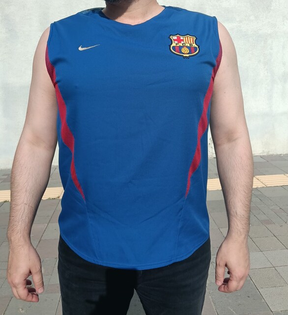 Barcelona, 2003, basketbol takımı taraftar forma üstü, Large