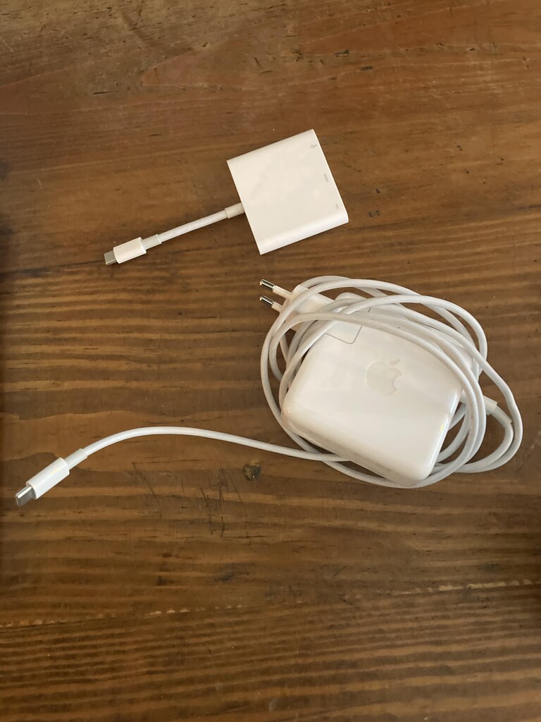 MacBook Pro 13 (Apple M2, 24gb Ram, 500gb bellek) - 4