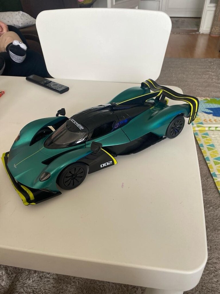 uzaktan kumandali aston martin - 2