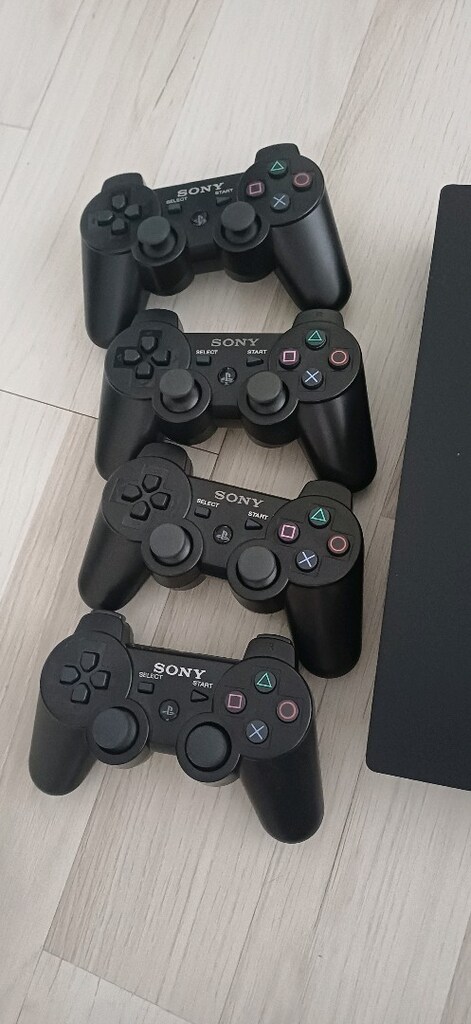 playstation ps3 - 4