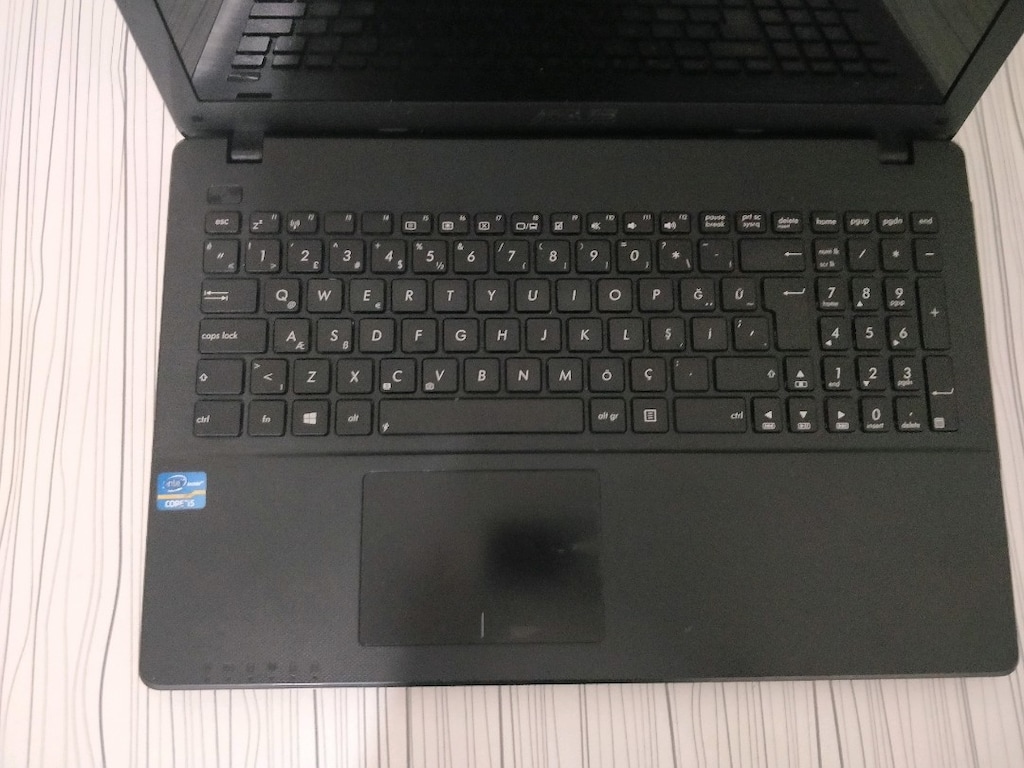 Asus laptop i5 8ram SSD li harici ekran kartlı - 6