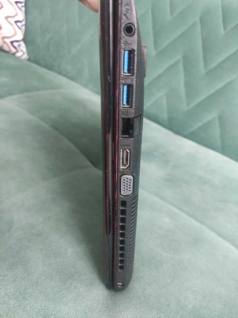 Asus i7 6700HQ / 16 ram /240 SSD/ 4g GB Ekran kart - 7