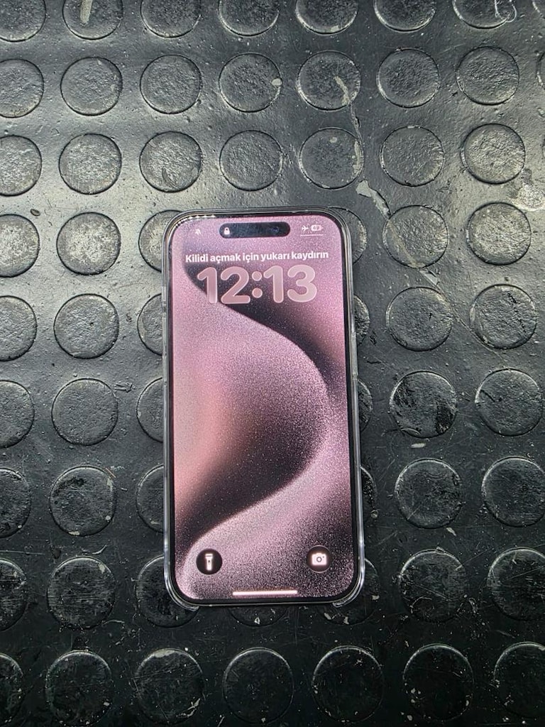İPhone 15 Pro YD - 2